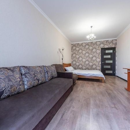 Flatrent Drahomanova 2A Apartment Kiev Exterior foto