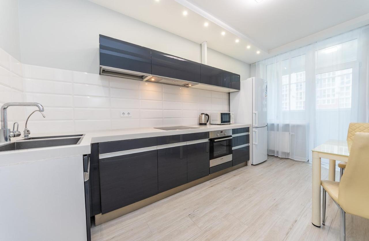 Flatrent Drahomanova 2A Apartment Kiev Exterior foto