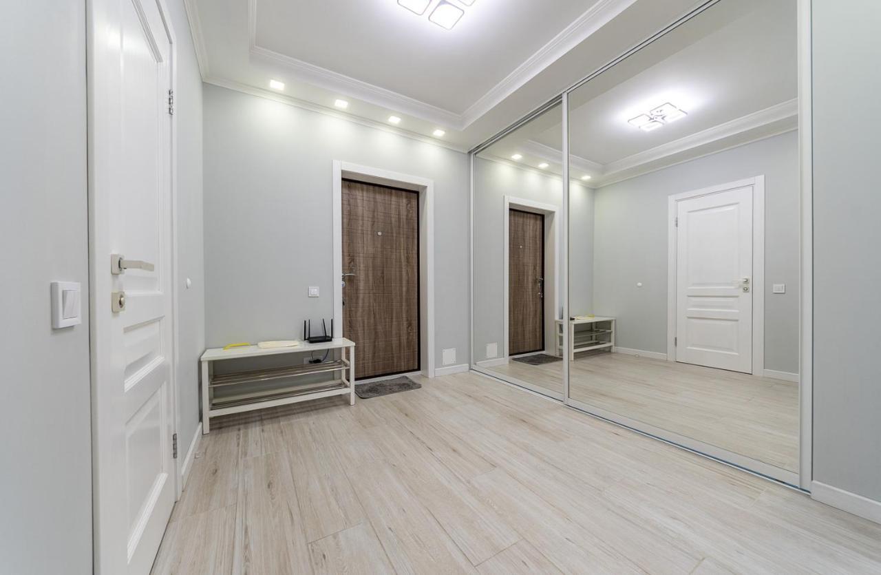 Flatrent Drahomanova 2A Apartment Kiev Exterior foto
