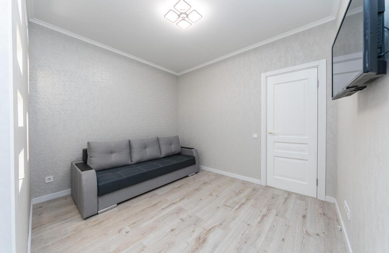 Flatrent Drahomanova 2A Apartment Kiev Exterior foto