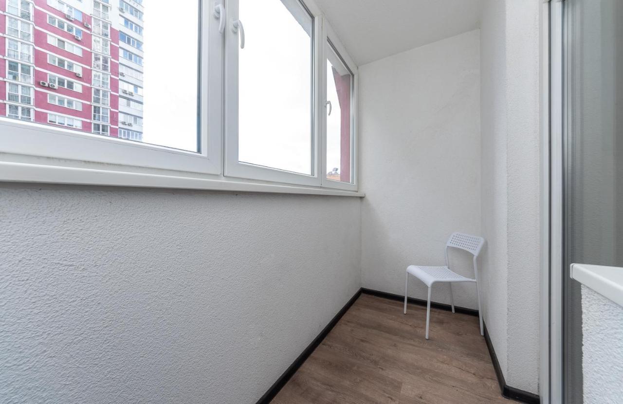 Flatrent Drahomanova 2A Apartment Kiev Exterior foto