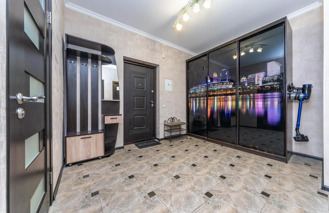 Flatrent Drahomanova 2A Apartment Kiev Exterior foto