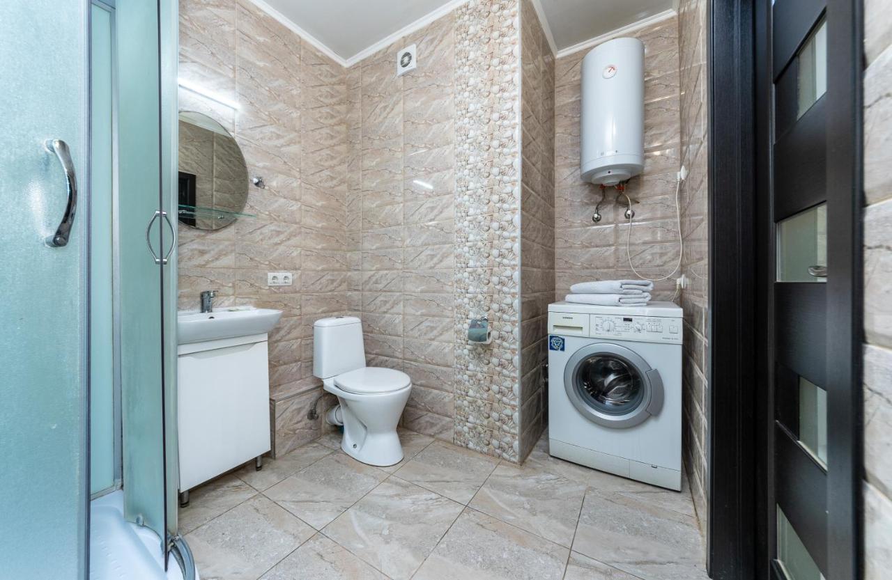 Flatrent Drahomanova 2A Apartment Kiev Exterior foto