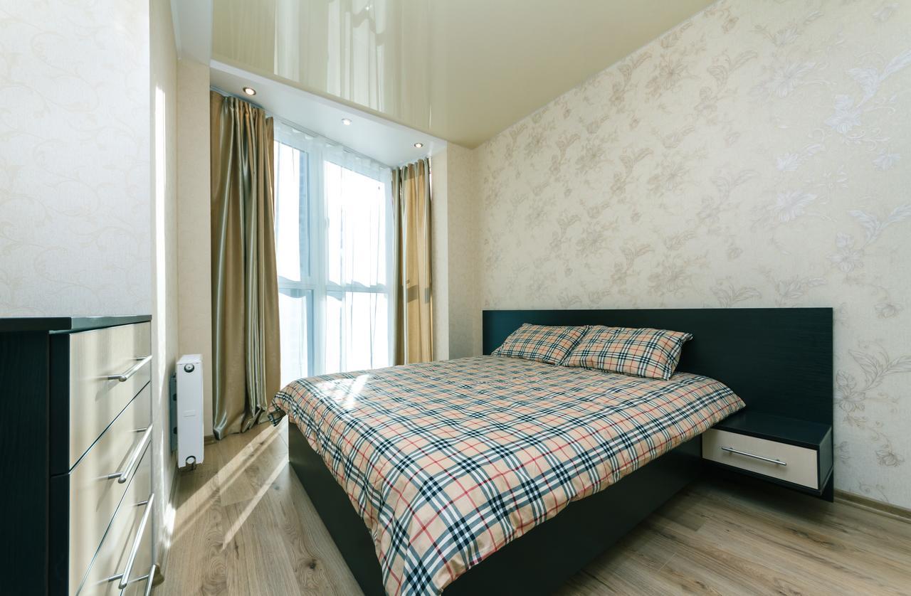 Flatrent Drahomanova 2A Apartment Kiev Exterior foto