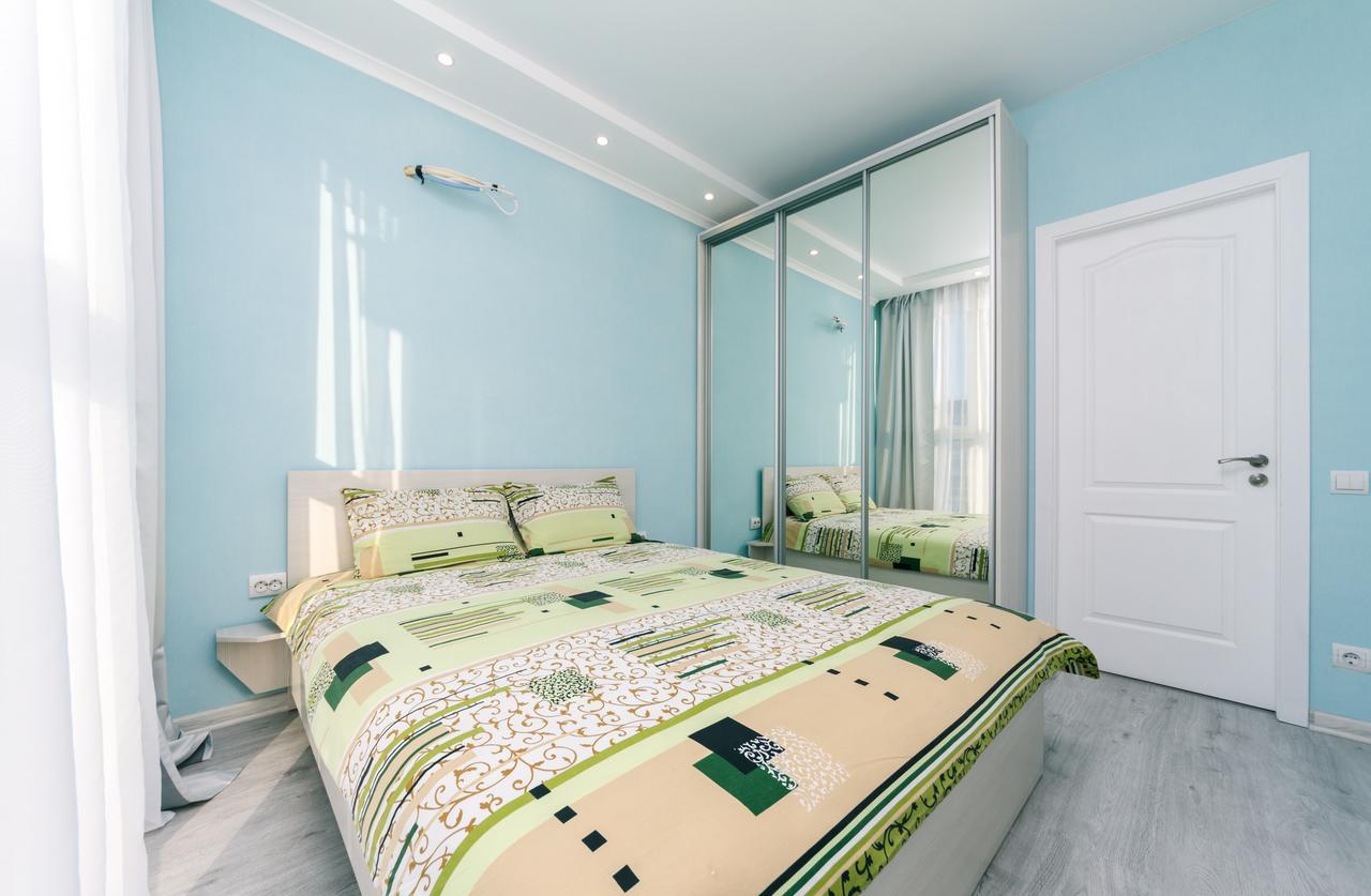 Flatrent Drahomanova 2A Apartment Kiev Exterior foto