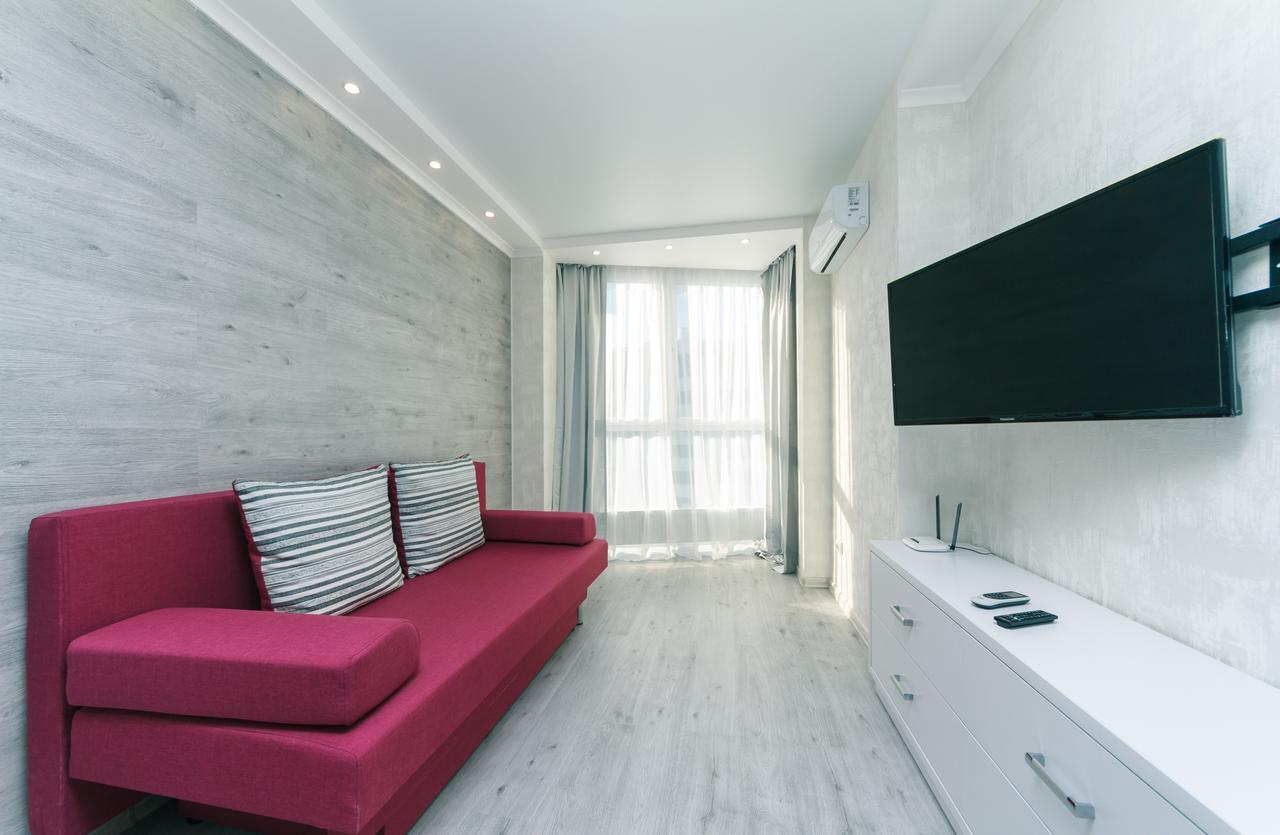 Flatrent Drahomanova 2A Apartment Kiev Exterior foto