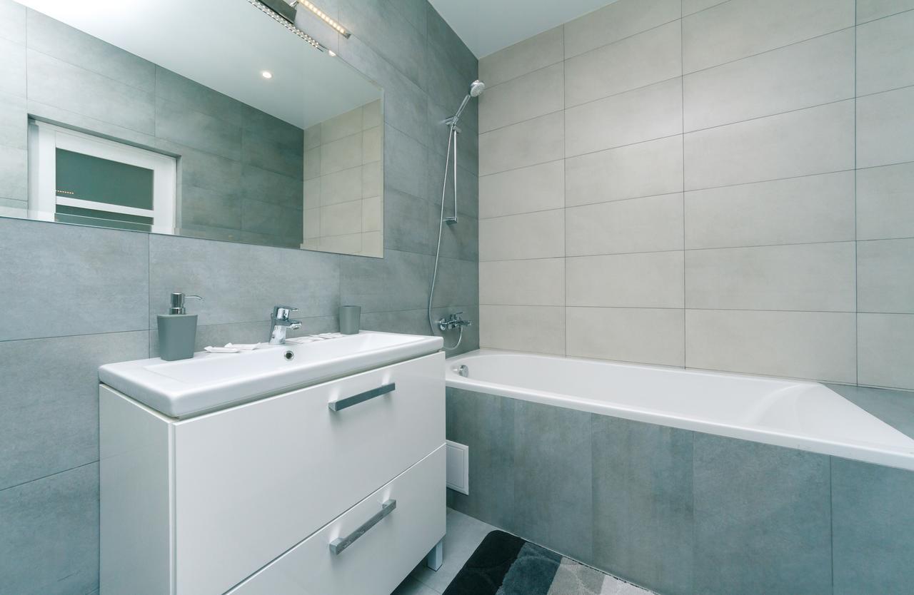 Flatrent Drahomanova 2A Apartment Kiev Exterior foto