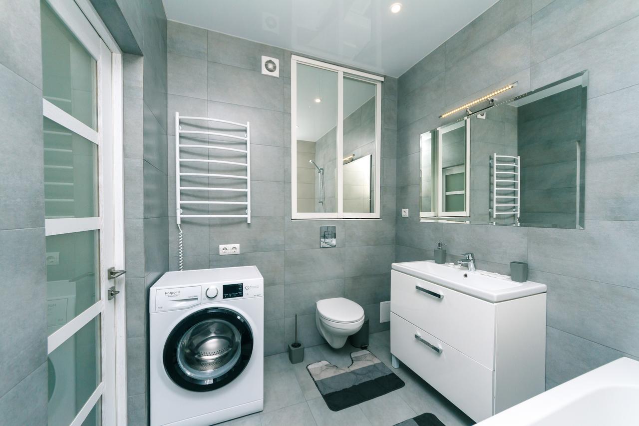 Flatrent Drahomanova 2A Apartment Kiev Exterior foto